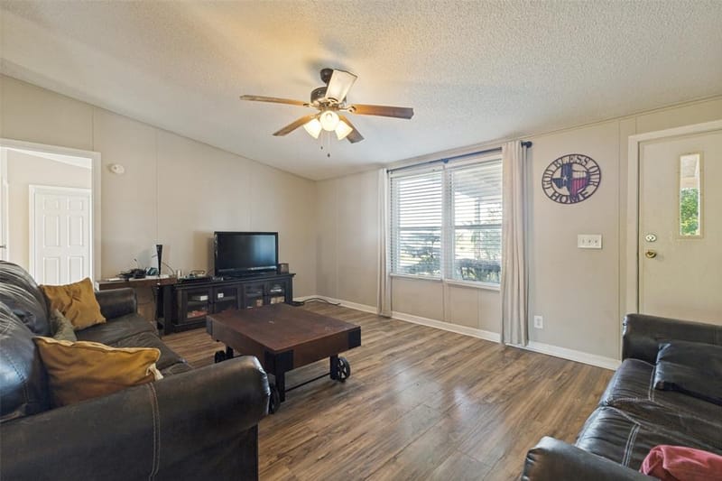 131 Squires Court, Ferris TX 75125 - Photo 4