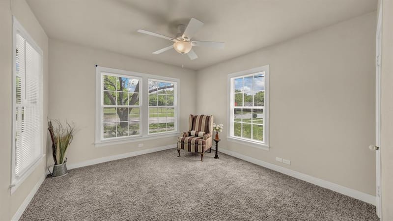 1715 N Oak Avenue, Mineral Wells TX 76067 - Photo 16