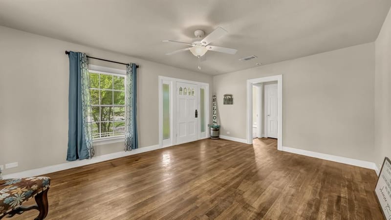 1715 N Oak Avenue, Mineral Wells TX 76067 - Photo 15