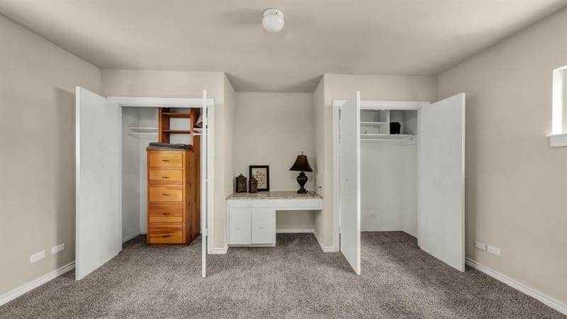 1715 N Oak Avenue, Mineral Wells TX 76067 - Photo 8