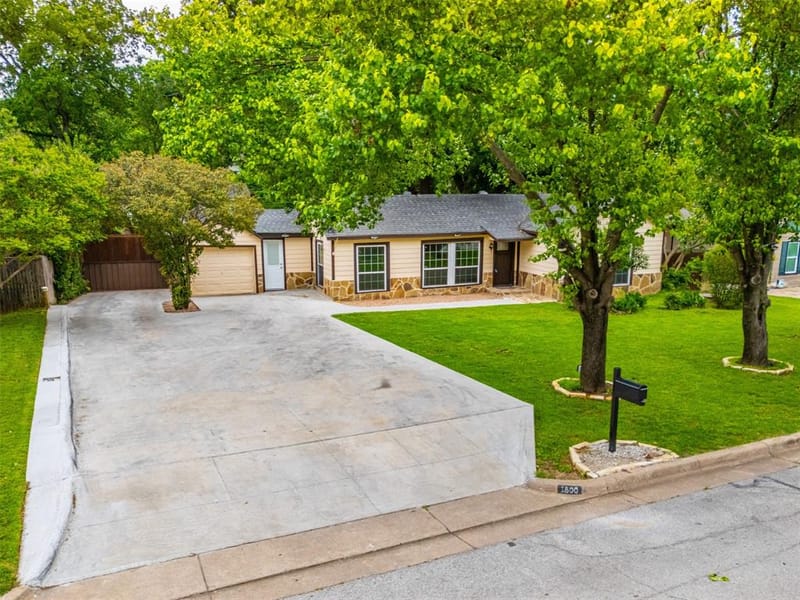 1800 Brook Hollow Drive, Fort Worth TX 76114 - Photo 29