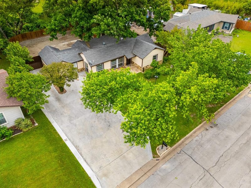 1800 Brook Hollow Drive, Fort Worth TX 76114 - Photo 4
