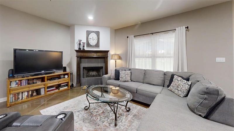 3904 Laramie Trail, Granbury TX 76048 - Photo 6