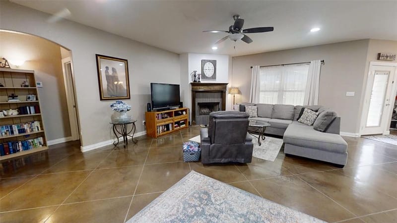 3904 Laramie Trail, Granbury TX 76048 - Photo 5