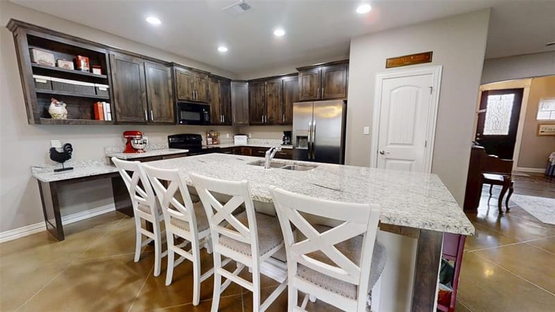 3904 Laramie Trail, Granbury TX 76048 - Photo 8