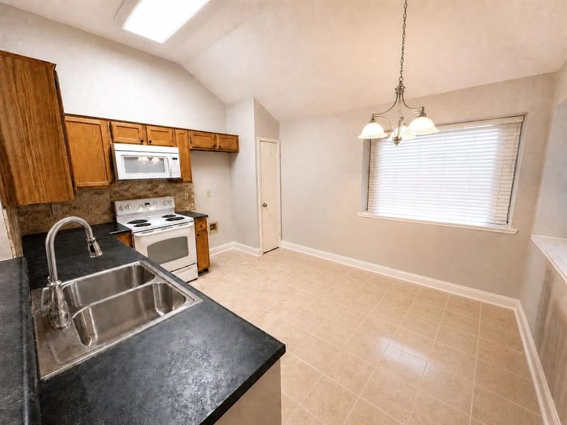 550 Lee Drive, Coppell TX 75019 - Photo 11