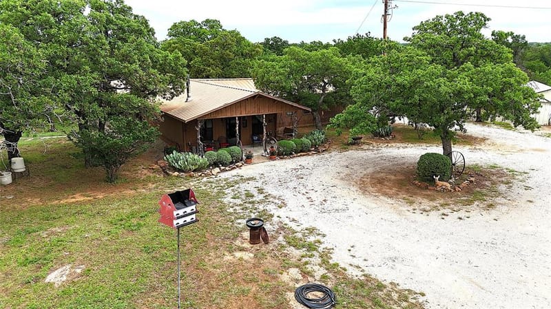 12725 County Road 105, Brownwood TX 76801 - Photo 2