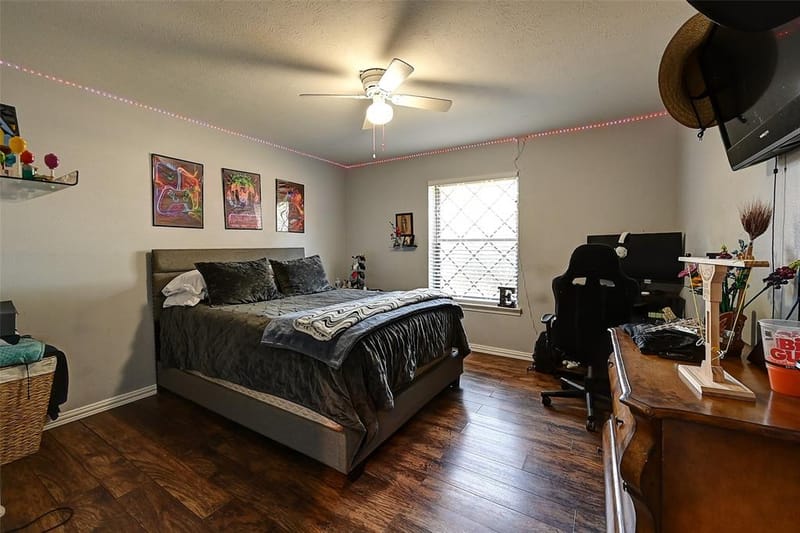 3262 Camelot Drive, Dallas TX 75229 - Photo 18