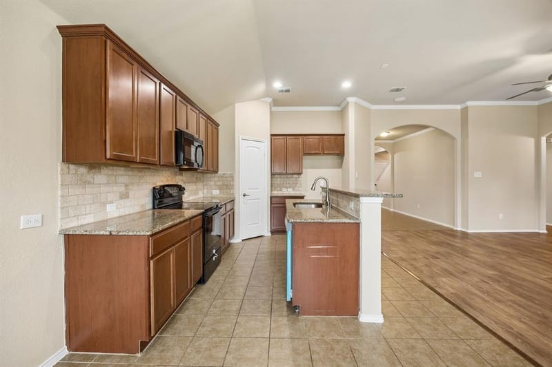 709 Cheyenne Drive, Aubrey TX 76227 - Photo 10