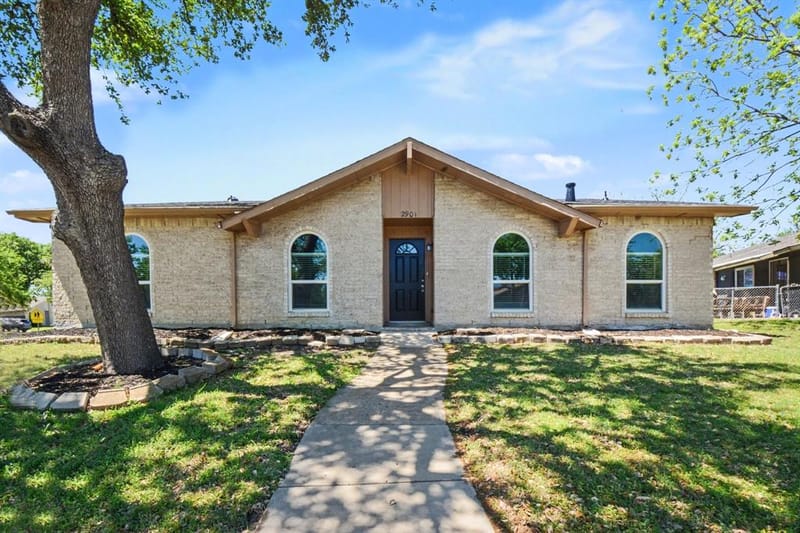 2901 Mill Trail, Carrollton TX 75007