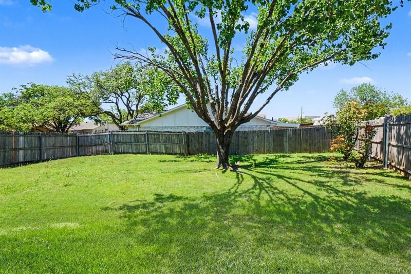 2901 Mill Trail, Carrollton TX 75007 - Photo 19