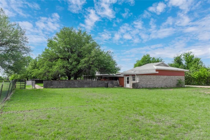 1025 S US Highway 281, Stephenville TX 76401 - Photo 32