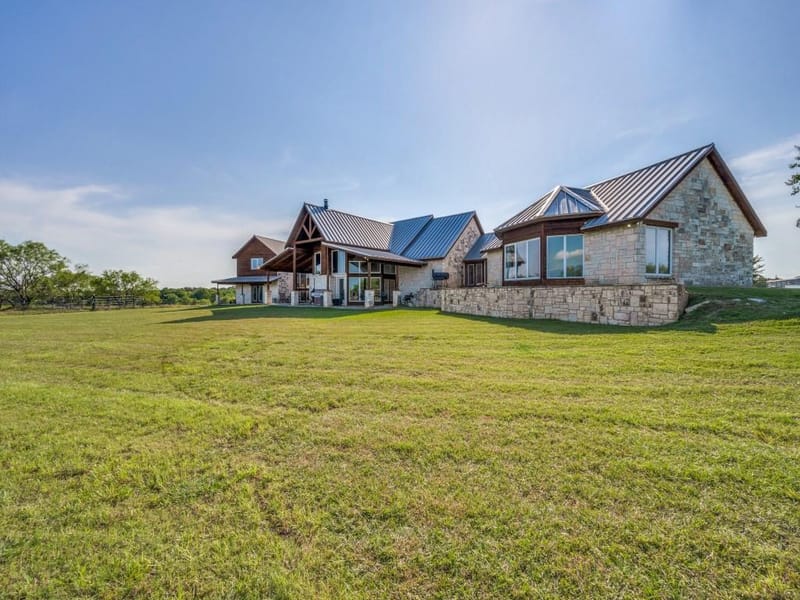 2250 Morrow Road, Valley View TX 76272 - Photo 33