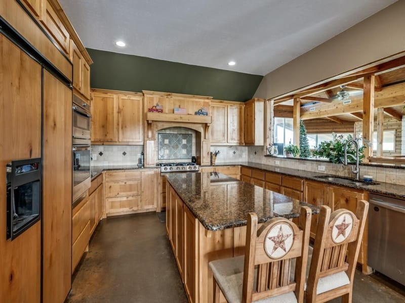 2250 Morrow Road, Valley View TX 76272 - Photo 15