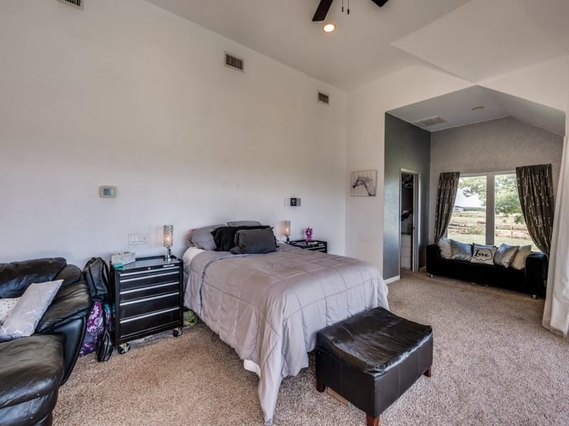 2250 Morrow Road, Valley View TX 76272 - Photo 19