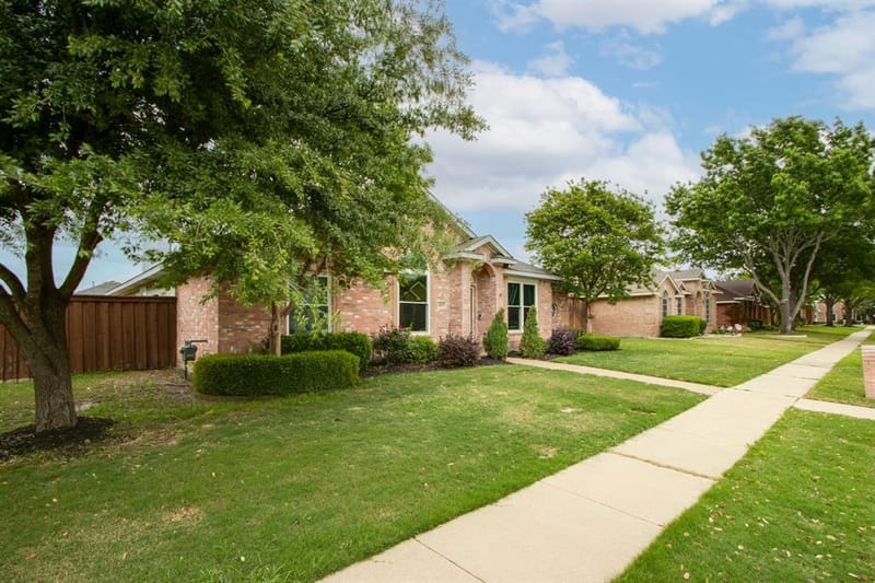 1217 Shady Elm Lane, Lewisville TX 75067 - Photo 2