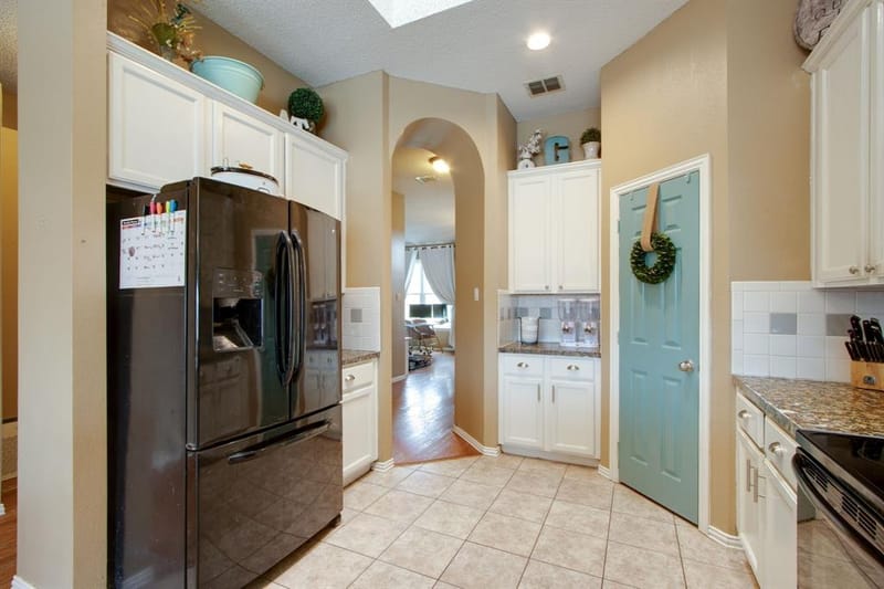 1217 Shady Elm Lane, Lewisville TX 75067 - Photo 6