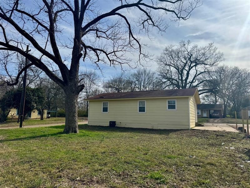 301 Fairview, Pittsburg TX 75686 - Photo 12