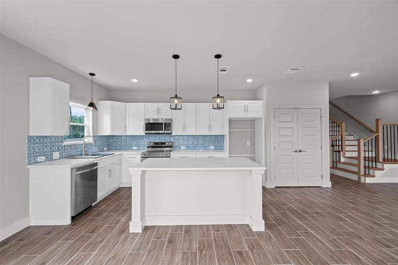 702 Perkins Court, Granbury TX 76048 - Photo 23