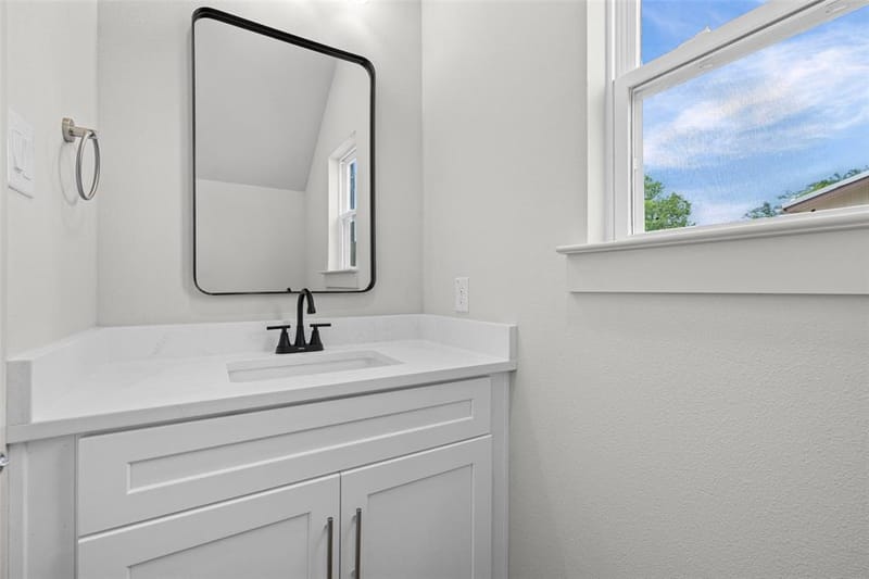 702 Perkins Court, Granbury TX 76048 - Photo 27
