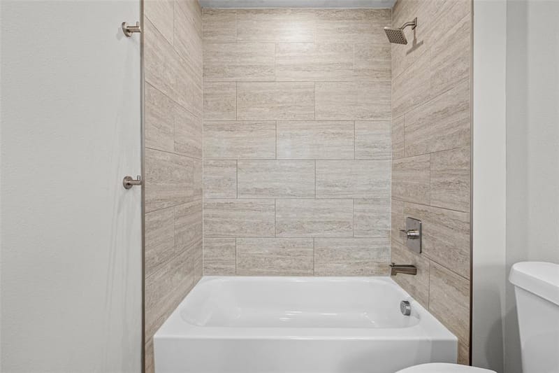 702 Perkins Court, Granbury TX 76048 - Photo 28