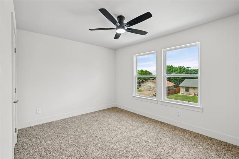702 Perkins Court, Granbury TX 76048 - Photo 30