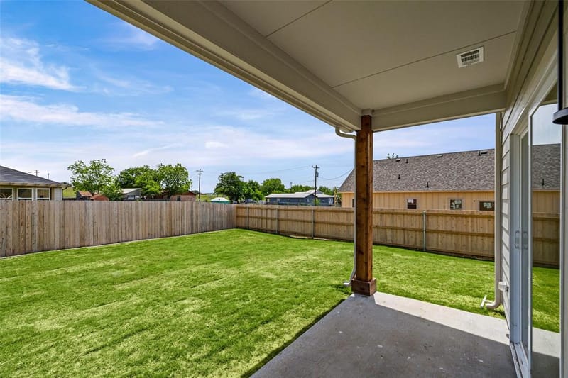 702 Perkins Court, Granbury TX 76048 - Photo 18