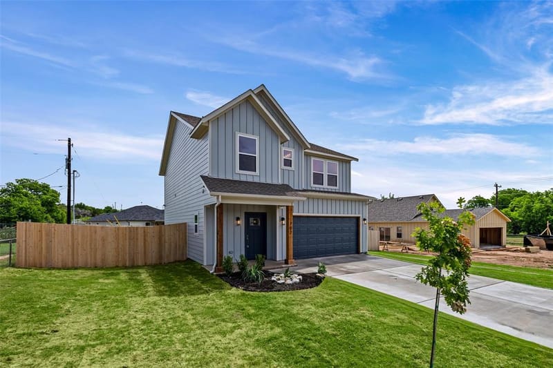 702 Perkins Court, Granbury TX 76048 - Photo 35