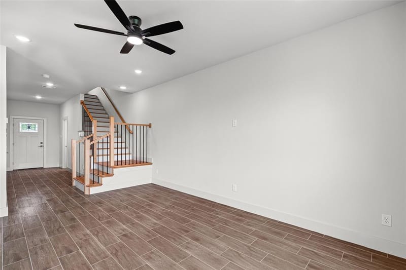702 Perkins Court, Granbury TX 76048 - Photo 25