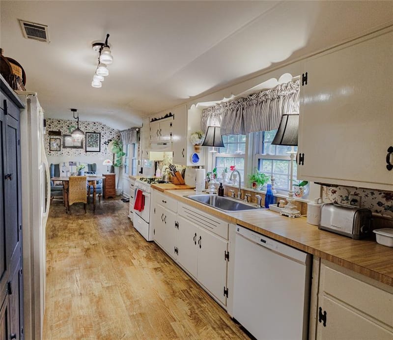 510 W Walnut Street, Decatur TX 76234 - Photo 23
