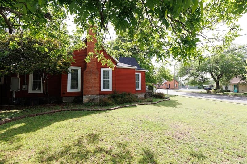 510 W Walnut Street, Decatur TX 76234 - Photo 4