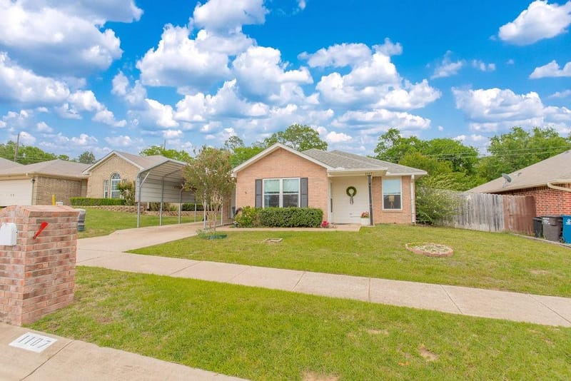 1107 Woodland Park Drive, Lindale TX 75771 - Photo 2