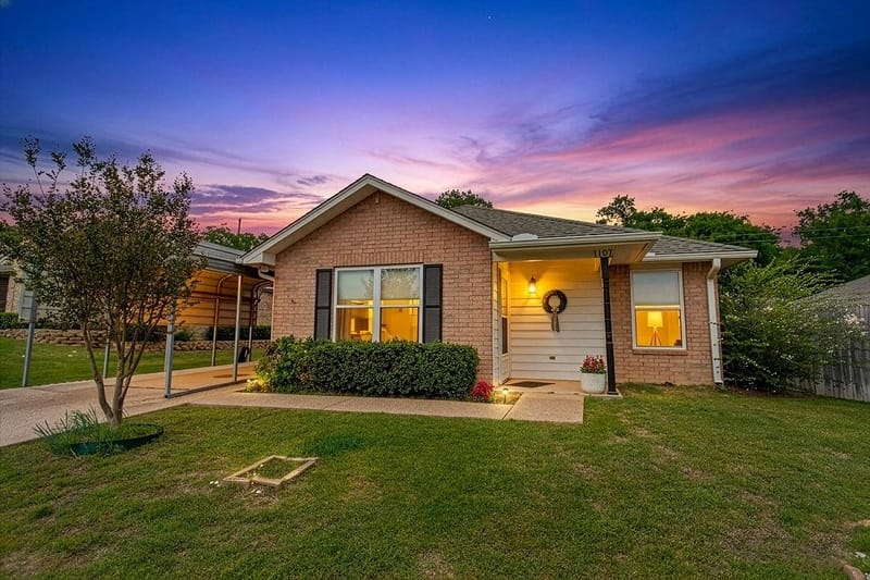 1107 Woodland Park Drive, Lindale TX 75771