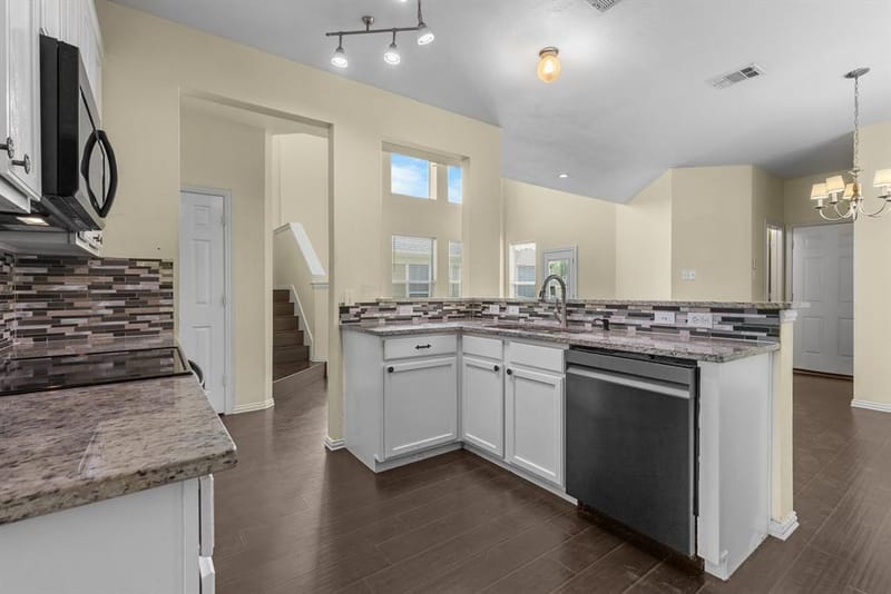 1411 Bristol Lane, Providence Village TX 76227 - Photo 10
