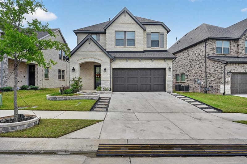 2512 Four Roses Drive, Lewisville TX 75056