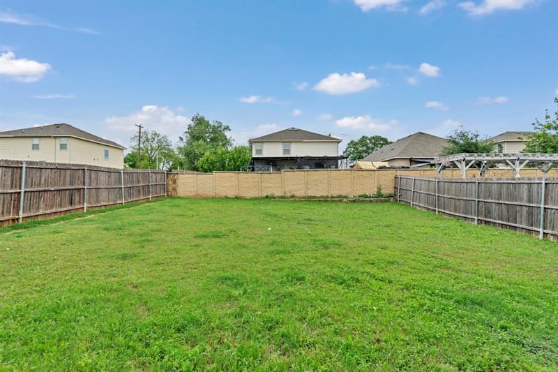 1501 Sierra Estate Trail, Fort Worth TX 76119 - Photo 21