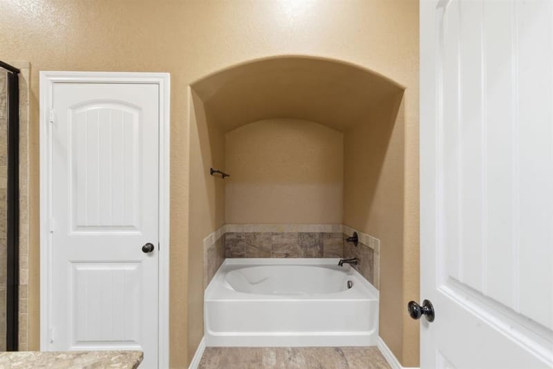 940 Elk Ridge Drive, Stephenville TX 76401 - Photo 14
