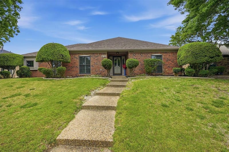 1204 Sandy Creek Drive, Allen TX 75002 - Photo 2