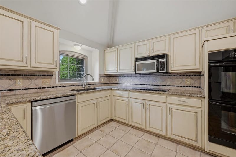 1204 Sandy Creek Drive, Allen TX 75002 - Photo 9