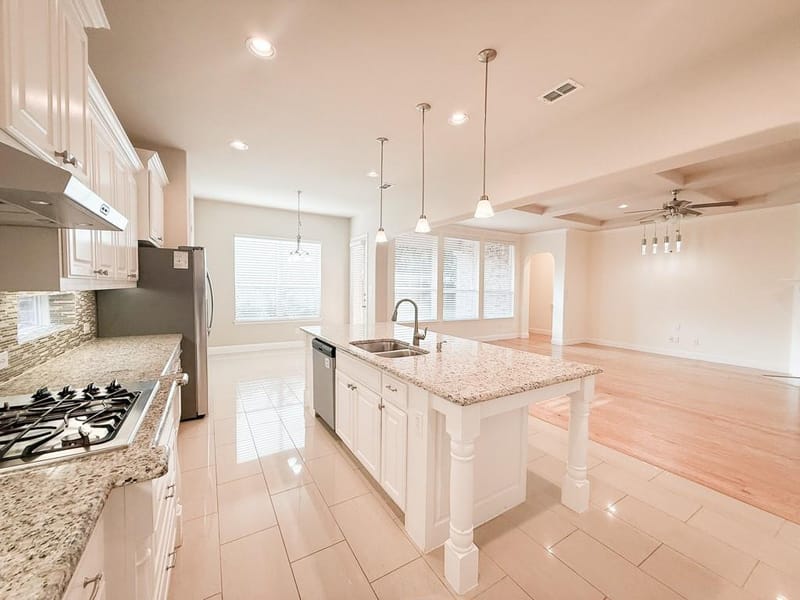 7048 Fullerton Circle, Frisco TX 75035 - Photo 9