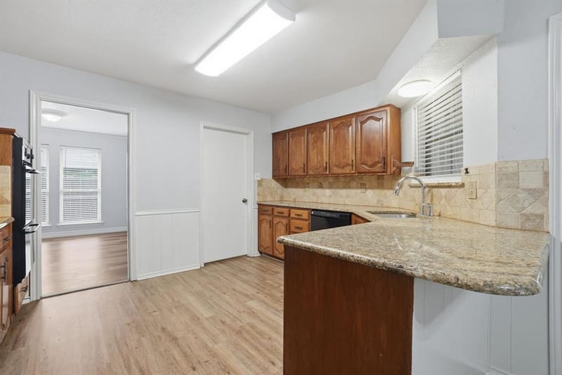 2607 Harbinger Lane, Dallas TX 75287 - Photo 23