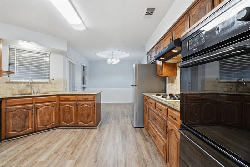 2607 Harbinger Lane, Dallas TX 75287 - Photo 24