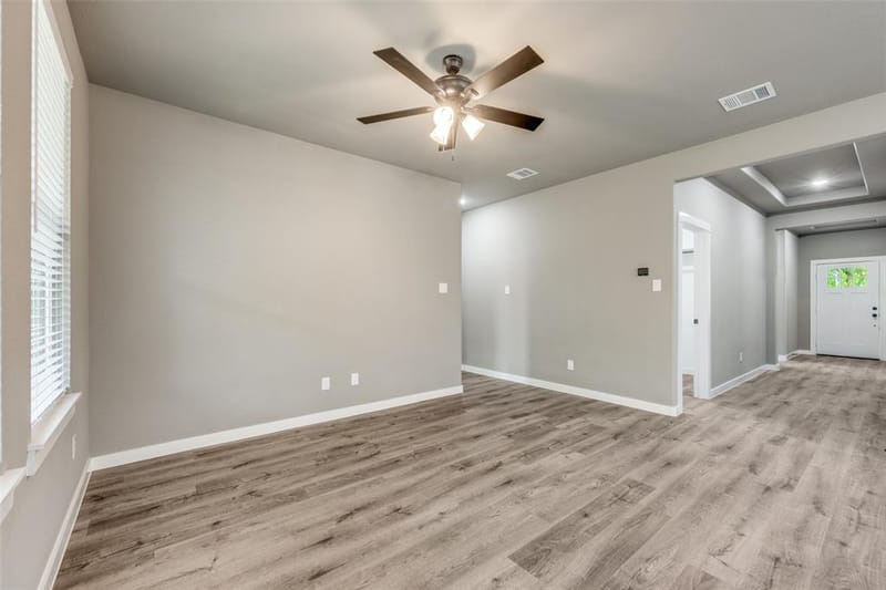 706 Turner Street, Wolfe City TX 75496 - Photo 6