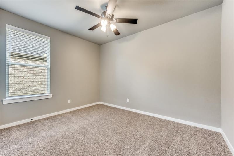706 Turner Street, Wolfe City TX 75496 - Photo 14