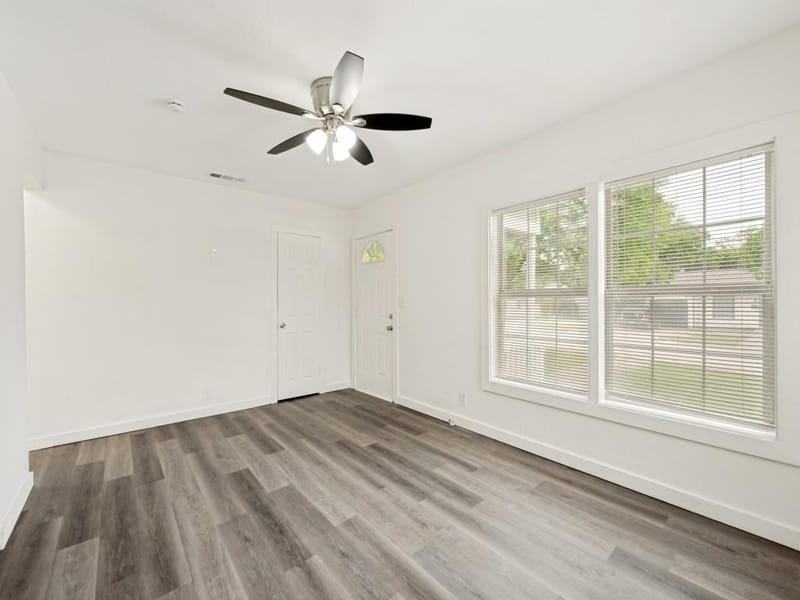 7416 Gaston Avenue, Fort Worth TX 76116 - Photo 2