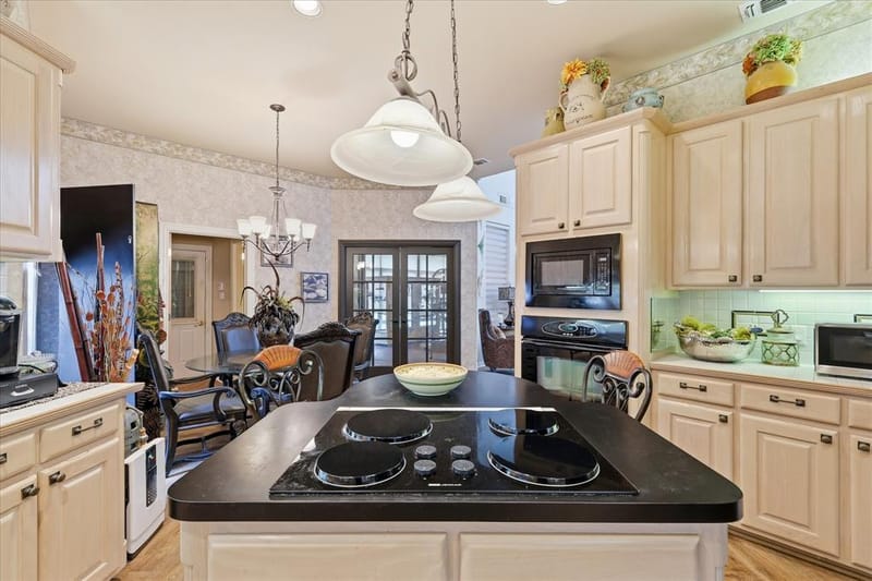4717 Morris Heights Drive, Arlington TX 76016 - Photo 16