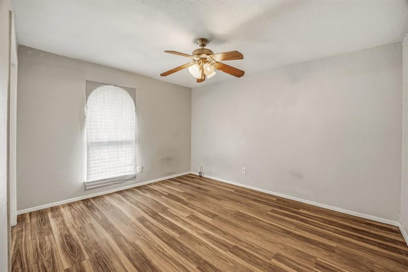 1602 Marie Terrace, Arlington TX 76010 - Photo 23
