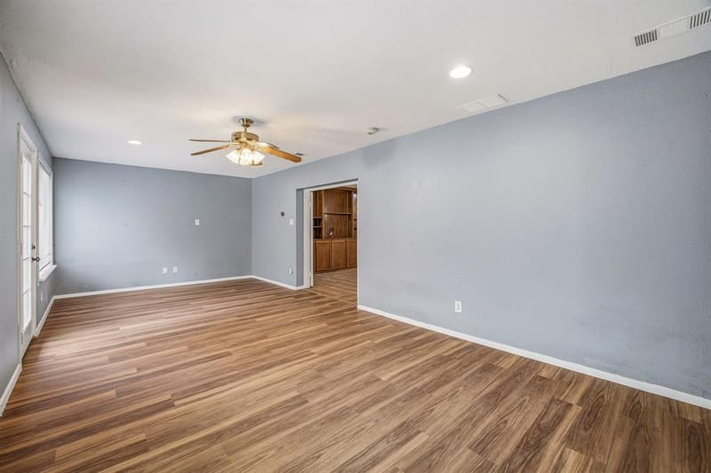 1602 Marie Terrace, Arlington TX 76010 - Photo 17