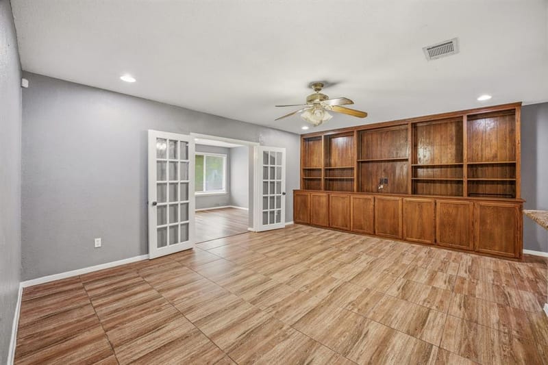 1602 Marie Terrace, Arlington TX 76010 - Photo 14