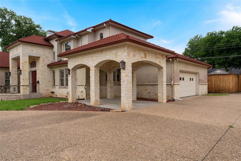 1513 Canyon Oaks Drive, Irving TX 75061 - Photo 3